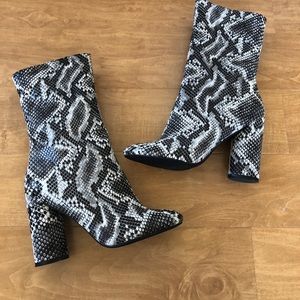Snakeskin mid calf boots! Like new